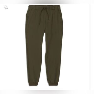 Lululemon: On The Fly Mid-Rise Jogger